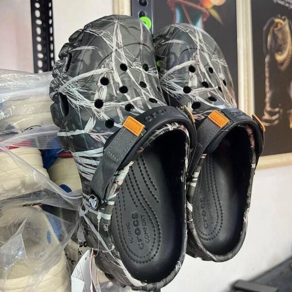 Crocs pallets